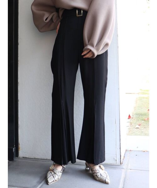 MURUA（ムルーア）の「ヘムタックフレアパンツ（その他パンツ・レディース・ブラック/カーキ/アイボリー・1/2）」の18枚目の写真