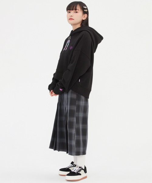 TARGETTO(ターゲット)の「【TARGETTO】BEADS CROP HOODIE / ターゲット ビーズ クロップド フーディー(パーカー・レディース・ブラック/オートミール・FREE)」の9枚目の写真