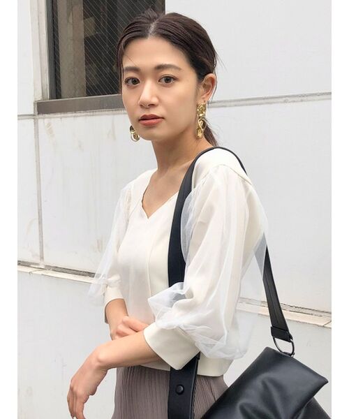 EMODA(エモダ)の「ドッキングスリーブショートトップ(シャツ/ブラウス・レディース・アイボリー/ブラック/オレンジ/ブルー・FREE)」の11枚目の写真