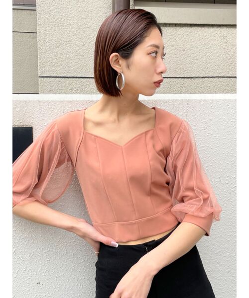 EMODA(エモダ)の「ドッキングスリーブショートトップ(シャツ/ブラウス・レディース・アイボリー/ブラック/オレンジ/ブルー・FREE)」の10枚目の写真