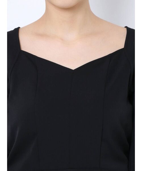 EMODA(エモダ)の「ドッキングスリーブショートトップ(シャツ/ブラウス・レディース・アイボリー/ブラック/オレンジ/ブルー・FREE)」の21枚目の写真