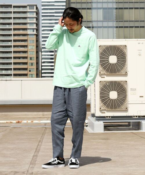 SHIPS(シップス)の「【WEB限定】SHIPS: リラックスフィット リネン アンクル イージー パンツ(スラックス・メンズ・ダークグレー/ナチュラル/グリーン/カーキ/ライトブルー/コバルトブルー・SMALL/MEDIUM/LARGE/X-LARGE)」の15枚目の写真