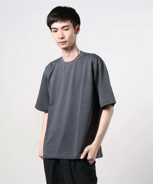 AURALEE(オーラリー)の「AURALEE / ショートスリーブカットソー《ESTNATION EXCLUSIVE》(Tシャツ/カットソー・メンズ・ベージュ/チャコールグレー・3/4/5)」の7枚目の写真