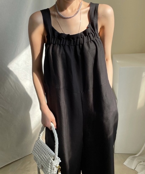 ABITOKYO(アビトーキョー)の「麻ライクフロントギャザーワイドサロペットパンツ(つなぎ/オールインワン・レディース・ブラック/ベージュ/インディゴブルー・FREE)」の11枚目の写真