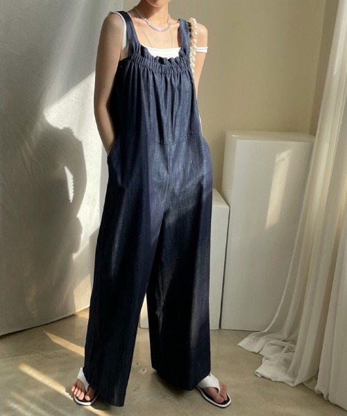 ABITOKYO(アビトーキョー)の「麻ライクフロントギャザーワイドサロペットパンツ(つなぎ/オールインワン・レディース・ブラック/ベージュ/インディゴブルー・FREE)」の16枚目の写真