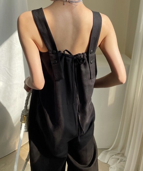 ABITOKYO(アビトーキョー)の「麻ライクフロントギャザーワイドサロペットパンツ(つなぎ/オールインワン・レディース・ブラック/ベージュ/インディゴブルー・FREE)」の7枚目の写真