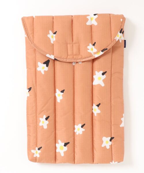 BAGGU（バグー）の「【BAGGU】16インチ ラップトップケース（PC・タブレットケース・レディース・ダークグリーン/ブラウン/ピンク系その他・FREE）」の4枚目の写真