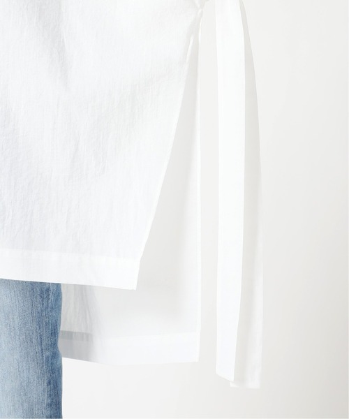 IENA（イエナ）の「maison MANTECO ギャザースリーブブラウス◆（シャツ/ブラウス・レディース・ホワイト/ブラック・FREE）」の4枚目の写真