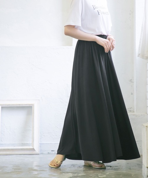 Newlyme(ニューリーミー)の「フレアスカート(スカート・レディース・ブラック/ピンク/ブルー/モカ/ベージュ/オレンジ/グリーン・MEDIUM/X-LARGE/SMALL/LARGE)」の2枚目の写真