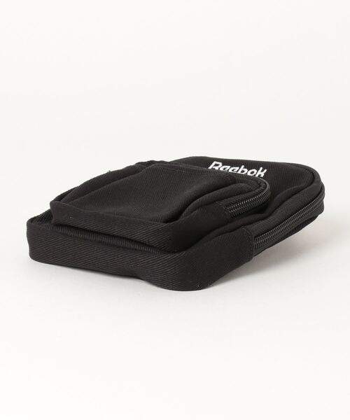 Reebok（リーボック）の「クラシックス ファウンデーション ポーチ バッグ / Classics Foundation Pouch Bag（ボディバッグ/ウエストポーチ・メンズ・ブラック・FREE）」の3枚目の写真
