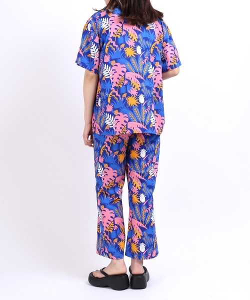 PUNYUS（プニュズ）の「サファリ柄開襟シャツ（シャツ/ブラウス・レディース・ピンク/グリーン・1/2/4/3）」の4枚目の写真