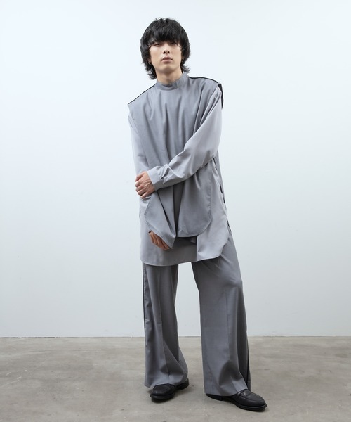 unlow（アンロー）の「パイピングスタンドカラーベスト（セットアップ対応）（ベスト・メンズ・ライトグレー/ブラック・M/L）」の11枚目の写真