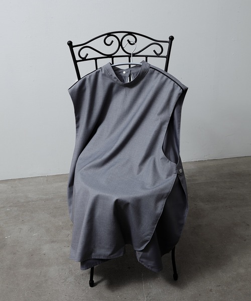 unlow（アンロー）の「パイピングスタンドカラーベスト（セットアップ対応）（ベスト・メンズ・ライトグレー/ブラック・M/L）」の4枚目の写真