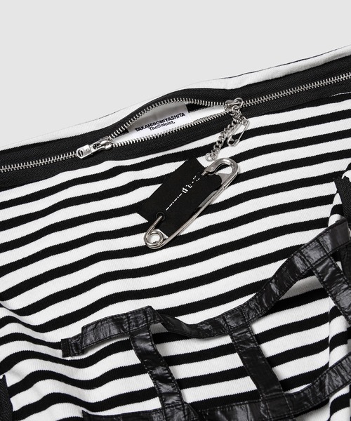 TAKAHIROMIYASHITATheSoloIst.（タカヒロミヤシタザソロイスト）の「striped boat neck shirt.（Tシャツ/カットソー・メンズ・ブラック×ホワイト・46/48）」の2枚目の写真