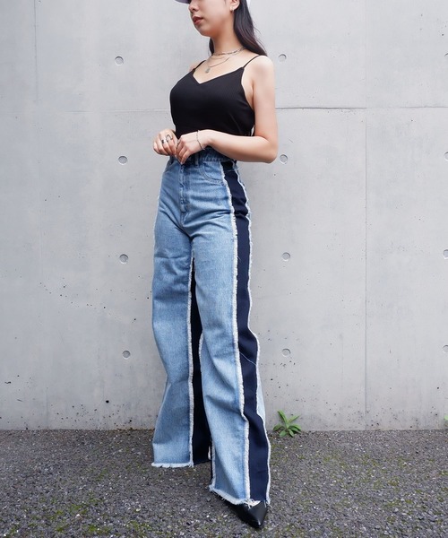 SPIRALGIRL（スパイラルガール）の「リメイク風デニム（デニムパンツ・レディース・ライトブルー・SMALL/MEDIUM）」の9枚目の写真