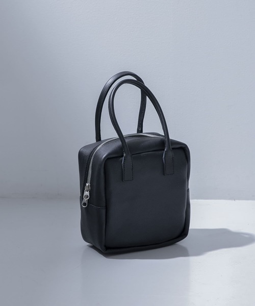 URBAN RESEARCH(アーバンリサーチ)の「niro Goat emboss leatherboston(ボストンバッグ・レディース・ブラック・-)」の9枚目の写真