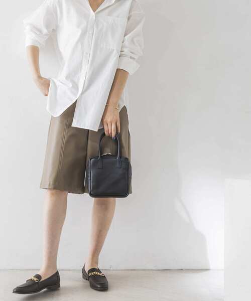 URBAN RESEARCH(アーバンリサーチ)の「niro Goat emboss leatherboston(ボストンバッグ・レディース・ブラック・-)」の4枚目の写真