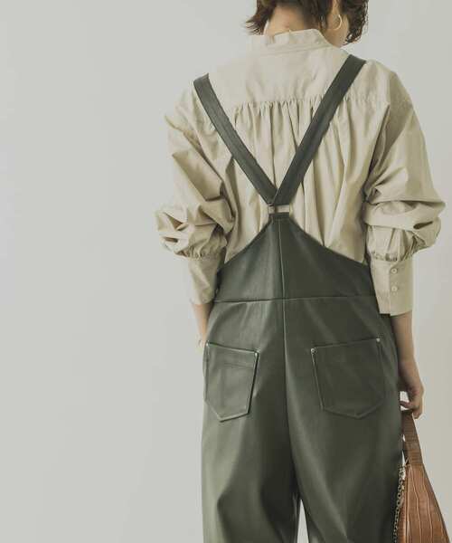 URBAN RESEARCH（アーバンリサーチ）の「フェイクレザーサロペット