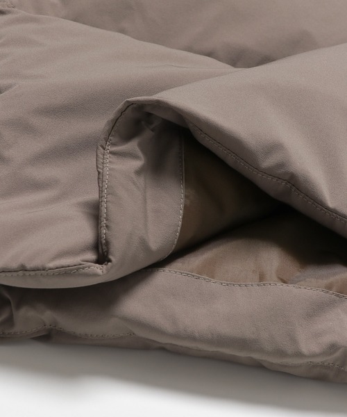 SENSE OF PLACE by URBAN RESEARCH（センスオブプレイスバイアーバンリサーチ）の「グリーンダウンフーデットジャケット（ダウンジャケット/コート・メンズ・ブラック/モカ/カーキ・MEDIUM/LARGE）」の17枚目の写真