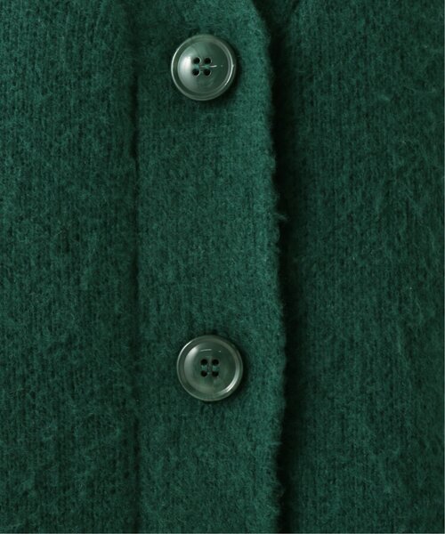 RAY CASSIN(レイカズン)の「シャギービッグVカーディガン(ニット/セーター・レディース・ベージュ/ブルー/モスグリーン/ライトピンク・FREE)」の22枚目の写真