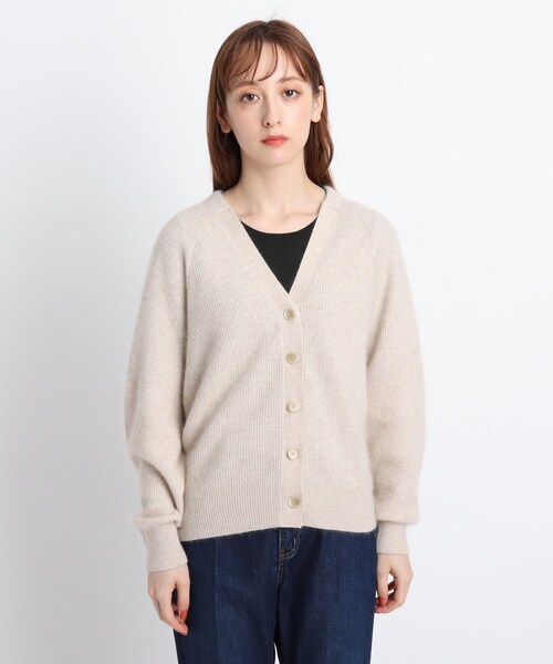 INDIVI（インディヴィ）の「◆ヘアリーラグランVネックカーディガン（カーディガン/ボレロ・レディース・ライトグレー系8/ダークブラウン系8/ベージュ系その他7/ブルー系8・05/38/34）」の5枚目の写真