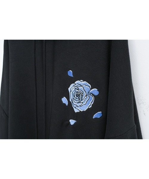 A'GEM9(エージェムナイン)の「【A'GEM/9 × RYUHARU SPECIAL COLLABORATION】HARUTO:ROSE HOODIE/はるぼうコラボ ローズデザインフーディー(パーカー・メンズ・ブラック/グリーン・FREE)」の17枚目の写真
