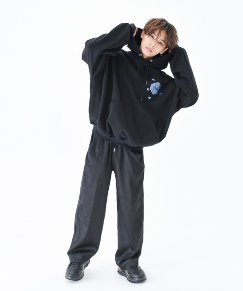 A'GEM9(エージェムナイン)の「【A'GEM/9 × RYUHARU SPECIAL COLLABORATION】HARUTO:ROSE HOODIE/はるぼうコラボ ローズデザインフーディー(パーカー・メンズ・ブラック/グリーン・FREE)」の10枚目の写真