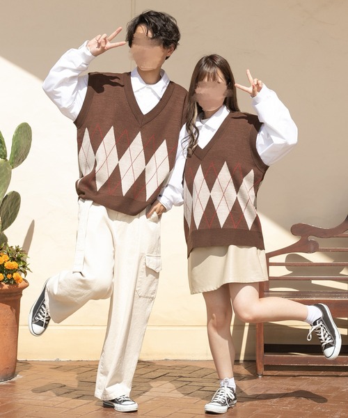 PairPair（ペアペア）の「アーガイル柄ニットベスト(ユニセックス)（ベスト・レディース・ブラウン/アイボリー/グリーン・LARGE/MEDIUM）」の17枚目の写真