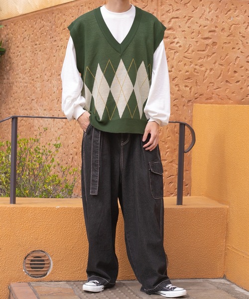 PairPair（ペアペア）の「アーガイル柄ニットベスト(ユニセックス)（ベスト・レディース・ブラウン/アイボリー/グリーン・LARGE/MEDIUM）」の5枚目の写真