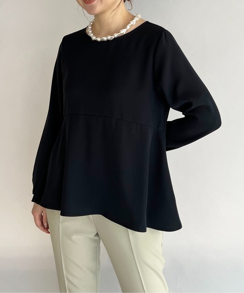 PICCIN(ピッチン)の「裾フレアブラウス(シャツ/ブラウス・レディース・ネイビー/グレイッシュベージュ・M)」の4枚目の写真