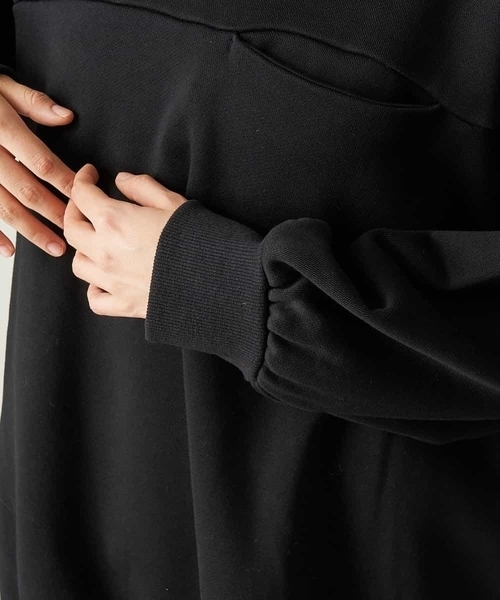 A de a.v.v（アードアー・ヴェ・ヴェ）の「胸ポケット付きオーバーサイズスウェット（スウェット・レディース・ブラック/ピンク/モカ・38/36）」の22枚目の写真