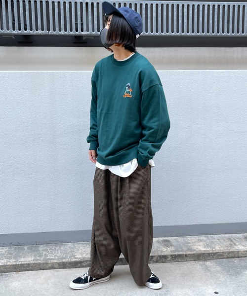 CPCM（シーピーシーエム）の「WEB限定/アフロ刺繍裏毛クルーネックスウェット（スウェット・メンズ・オフホワイト/チャコールグレー/グリーン・MEDIUM/LARGE/X-LARGE）」の5枚目の写真