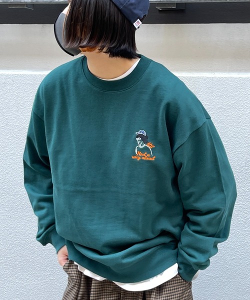 CPCM（シーピーシーエム）の「WEB限定/アフロ刺繍裏毛クルーネックスウェット（スウェット・メンズ・オフホワイト/チャコールグレー/グリーン・MEDIUM/LARGE/X-LARGE）」の9枚目の写真