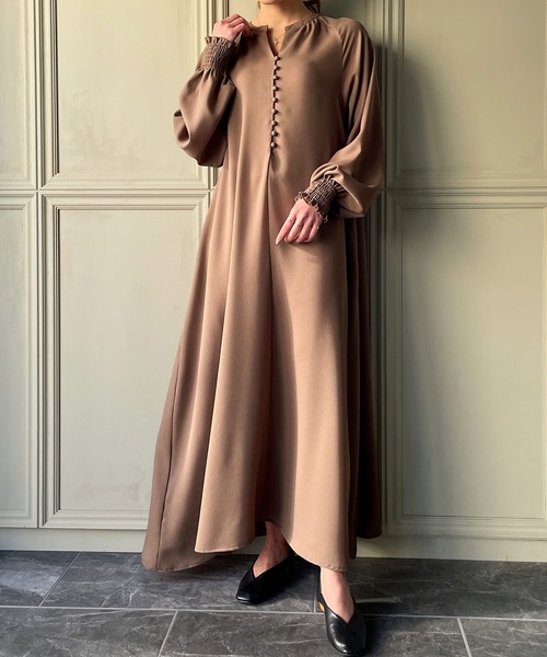 サラマリカ　くるみボタン　ワンピース JUNOAH（ジュノア）の「スキッパーくるみボタンワンピース