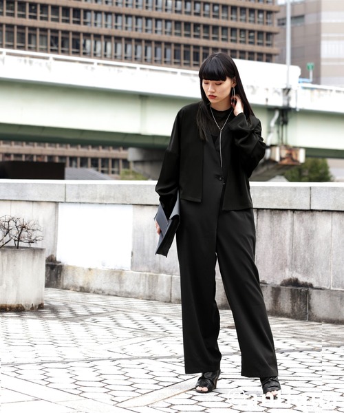 antiqua(アンティカ)の「上品シンプルショートジャケット(ノーカラージャケット・レディース・ブラック/ベージュ/ネイビー・FREE)」の6枚目の写真