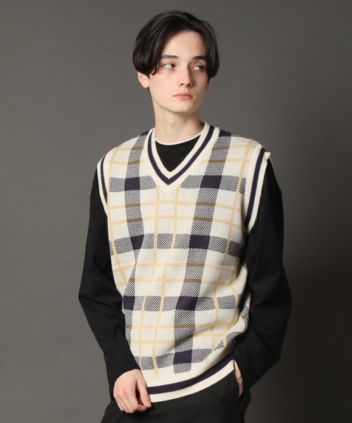 CORPUS　SELECT（コーパストーキョー）の「Oversized Tartan Knit Vest/ビッグシルエット タータンチェック ニットベスト（ベスト・メンズ・ホワイト/ベージュ/グレー/グリーン・FREE）」の8枚目の写真