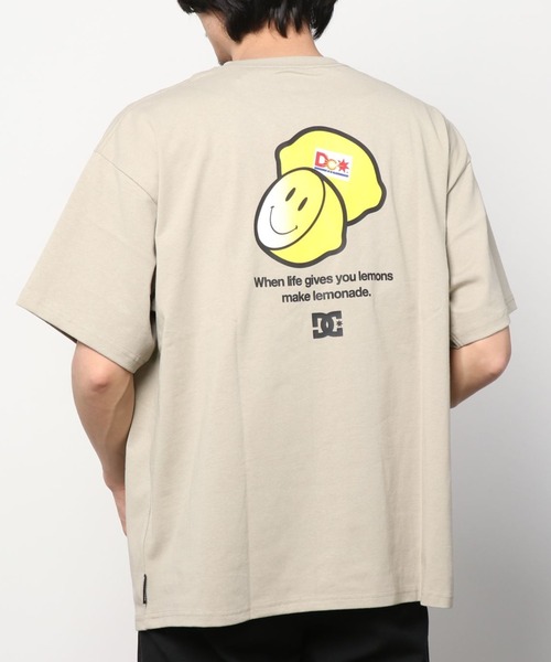 DC(ディーシー)の「【ムラサキスポーツ別注】DC/ディーシー バックプリントTシャツ DST221055M(Tシャツ/カットソー・メンズ・ホワイト/ブラック/ベージュ・M/L/XL/2XL)」の8枚目の写真