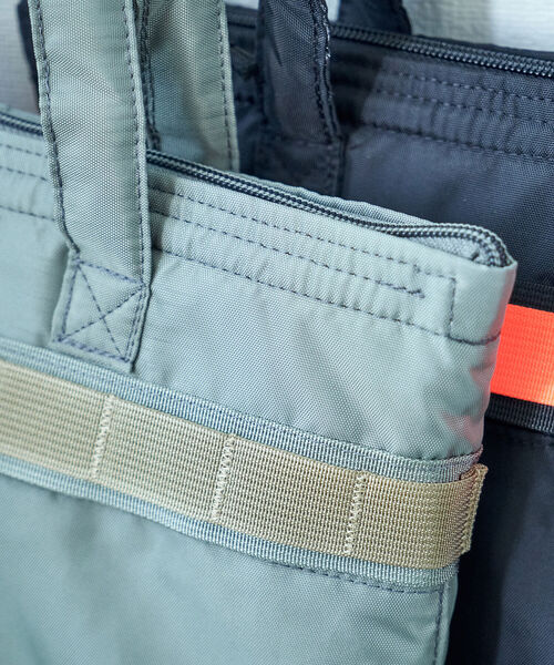 B:MING by BEAMS(ビーミングバイビームス)の「MIS x B:MING by BEAMS / 別注 ヘルメットバッグ(ハンドバッグ・メンズ・ブラック/グレー系・ONE SIZE)」の22枚目の写真