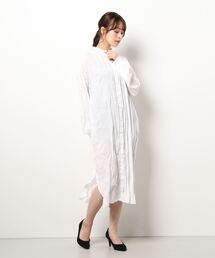 NICOLE white | 袖シャーリングワンピース(ワンピース)