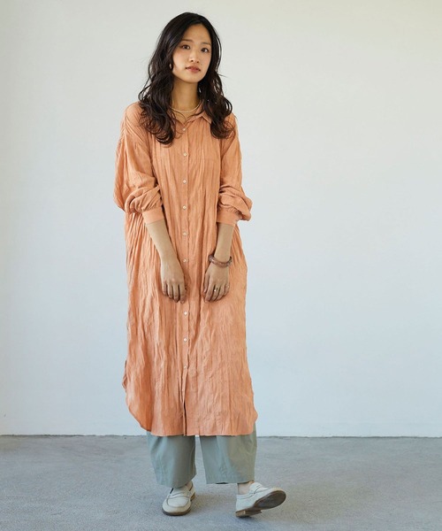 NICOLE white（ニコルホワイト）の「袖シャーリングワンピース（ワンピース・レディース・オフホワイト/ブルー/オレンジ・FREE）」の16枚目の写真