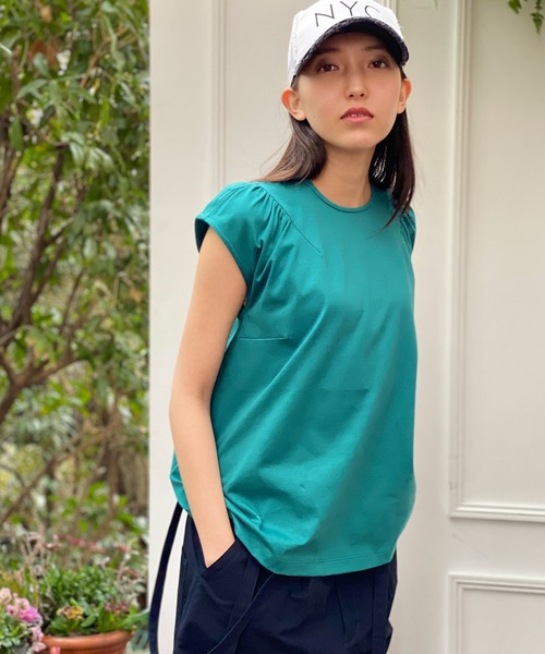 AVIE（アビィ）の「ミニマルジャージーブラウス（Tシャツ/カットソー・レディース・ブラック/イエロー/グリーン・38）」の13枚目の写真