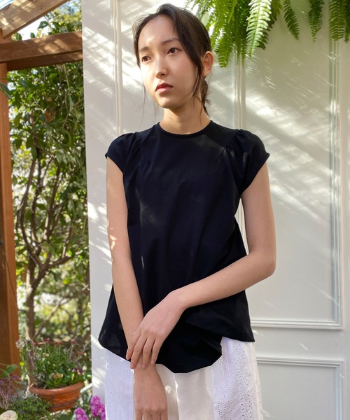 AVIE（アビィ）の「ミニマルジャージーブラウス（Tシャツ/カットソー・レディース・ブラック/イエロー/グリーン・38）」の19枚目の写真