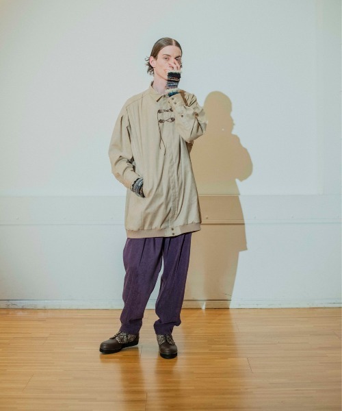 meagratia(メアグラーティア)の「4 tuck trousers(その他パンツ・メンズ・ベージュ/パープル/ブラック・2/1/3)」の7枚目の写真