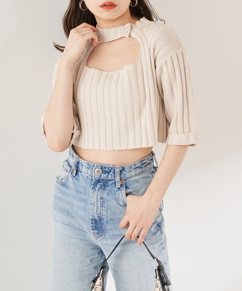 Chico（チコ）の「ショート丈前開きチョーカー風ニット（ニット/セーター・レディース・ブラック/ピンク/ブルー/アイボリー・FREE）」の5枚目の写真