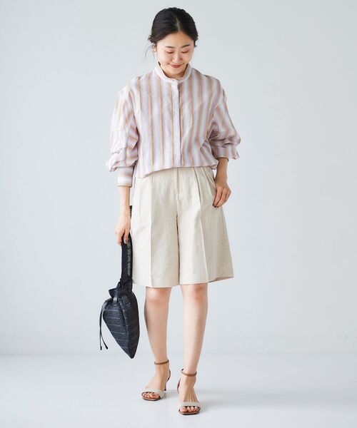 le.coeur blanc（ルクールブラン）の「麻クロスハーフパンツ（その他パンツ・レディース・ライトグリーン/サンドベージュ・38）」の3枚目の写真