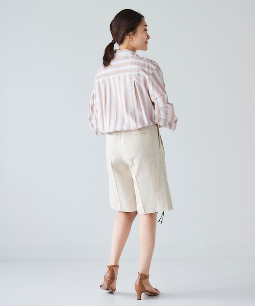 le.coeur blanc（ルクールブラン）の「麻クロスハーフパンツ（その他パンツ・レディース・ライトグリーン/サンドベージュ・38）」の4枚目の写真