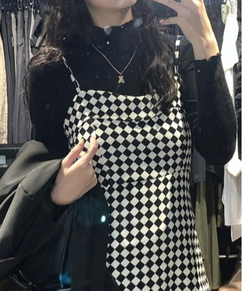 SONA（ソナ）の「SONYUNARA ダイヤチェックキャミソールミニワンピース（ワンピース・レディース・ブラック・FREE）」の7枚目の写真