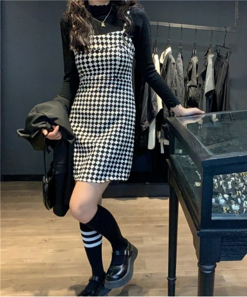 SONA（ソナ）の「SONYUNARA ダイヤチェックキャミソールミニワンピース（ワンピース・レディース・ブラック・FREE）」の10枚目の写真