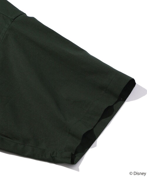 FREAK'S STORE(フリークスストア)の「WEB限定【DISNEY/ディズニー ミッキーマウス】 別注 ビッグシルエット ワンポイント刺繍 バックプリントオープンカラーシャツ/クレリック/ワークシャツ(シャツ/ブラウス・メンズ・ベージュ/ブラック/サックスブルー/グリーン/その他13・MEDIUM/LARGE/SMALL)」の10枚目の写真