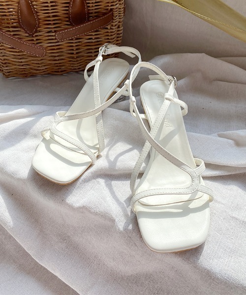 Futier land（フューティアランド）の「アシメストラップクリアヒールサンダル（サンダル・レディース・ブラック/ピンク/オレンジ/アイボリー・40/38/39/36/37）」の16枚目の写真